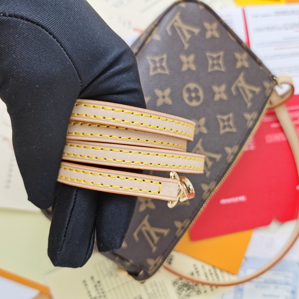 ルイヴィトンバッグ着用イメージ